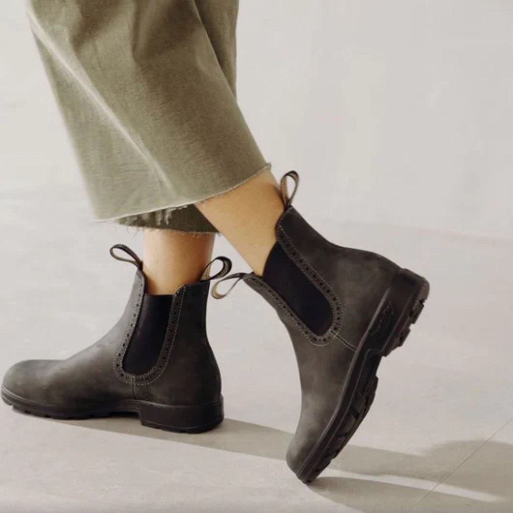 Blundstone #1630 High Top Boots in Rustic Black Women’s Size 9